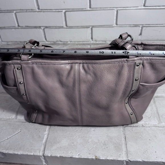 COACH Park Studded Carrie leather putty colored tote bag - Picture 10 of 12